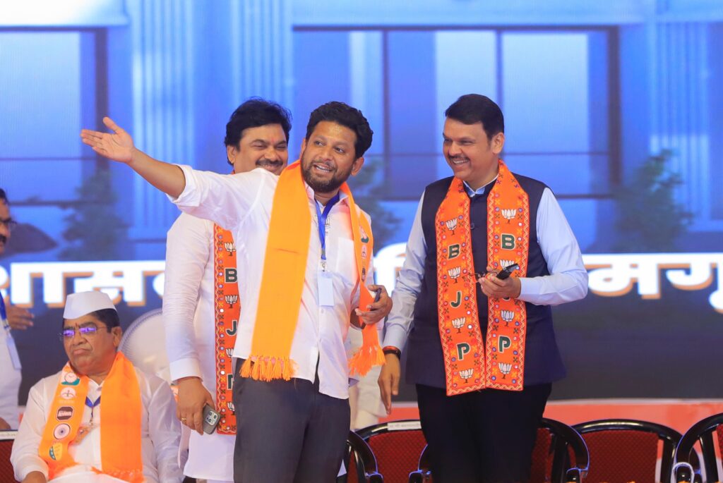 Modi Fadanvis Sujay Vikhe