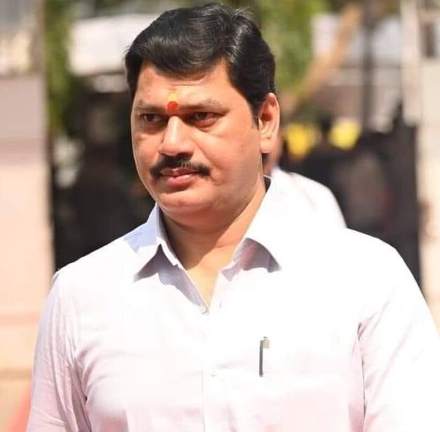 Dhananjay Munde